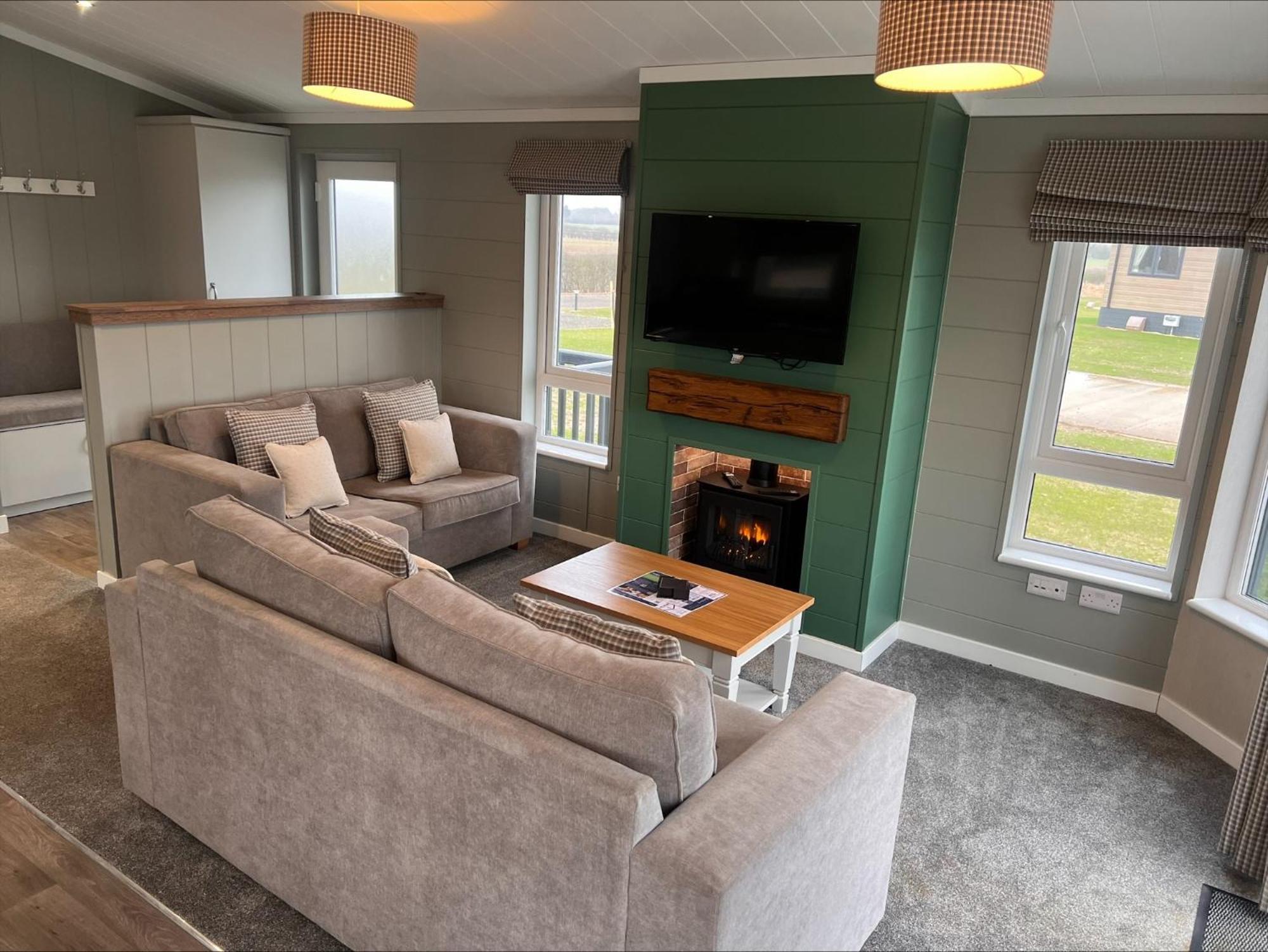 Brackenborough Lakes Resort Лаут Экстерьер фото