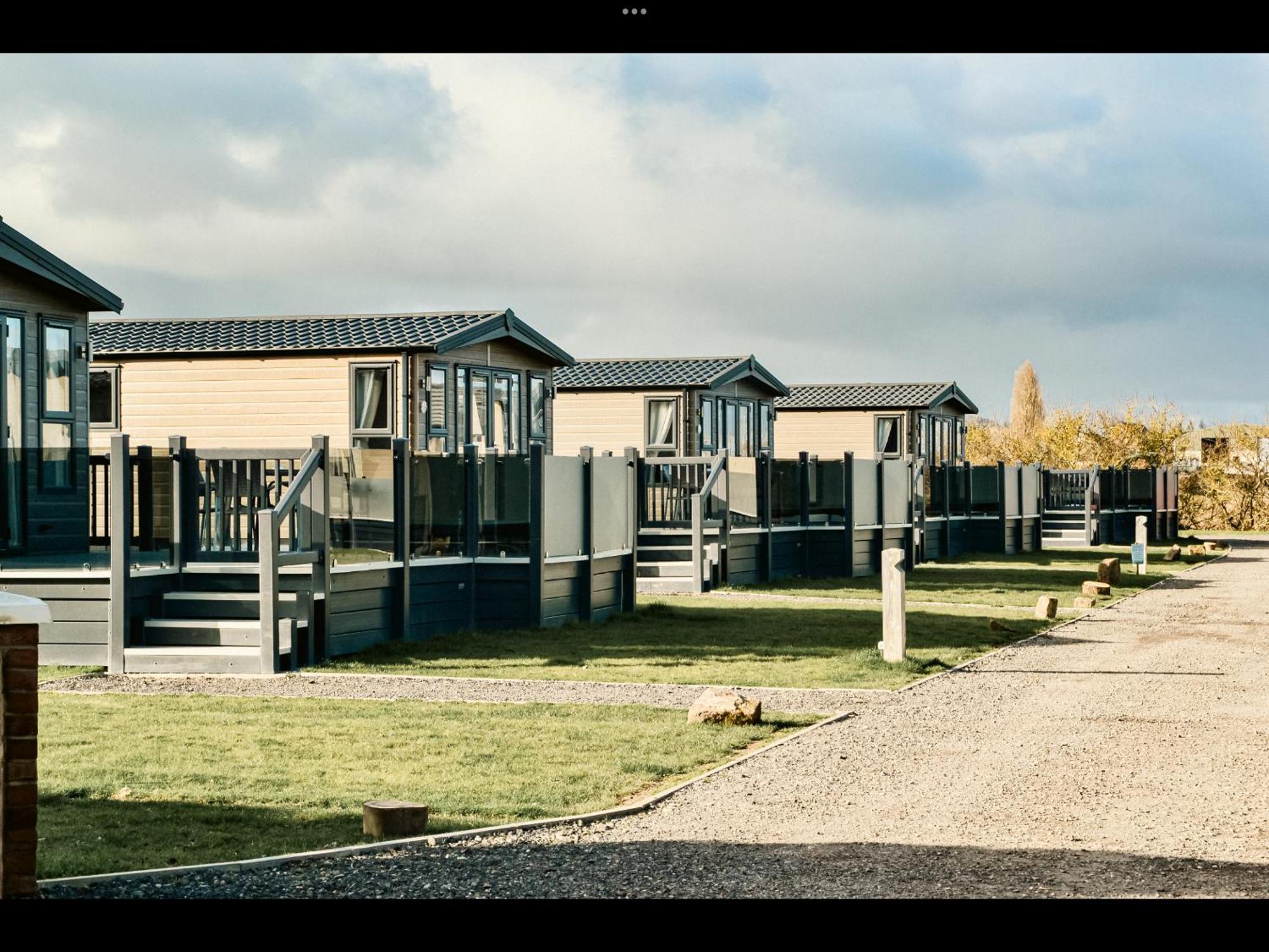 Brackenborough Lakes Resort Лаут Экстерьер фото