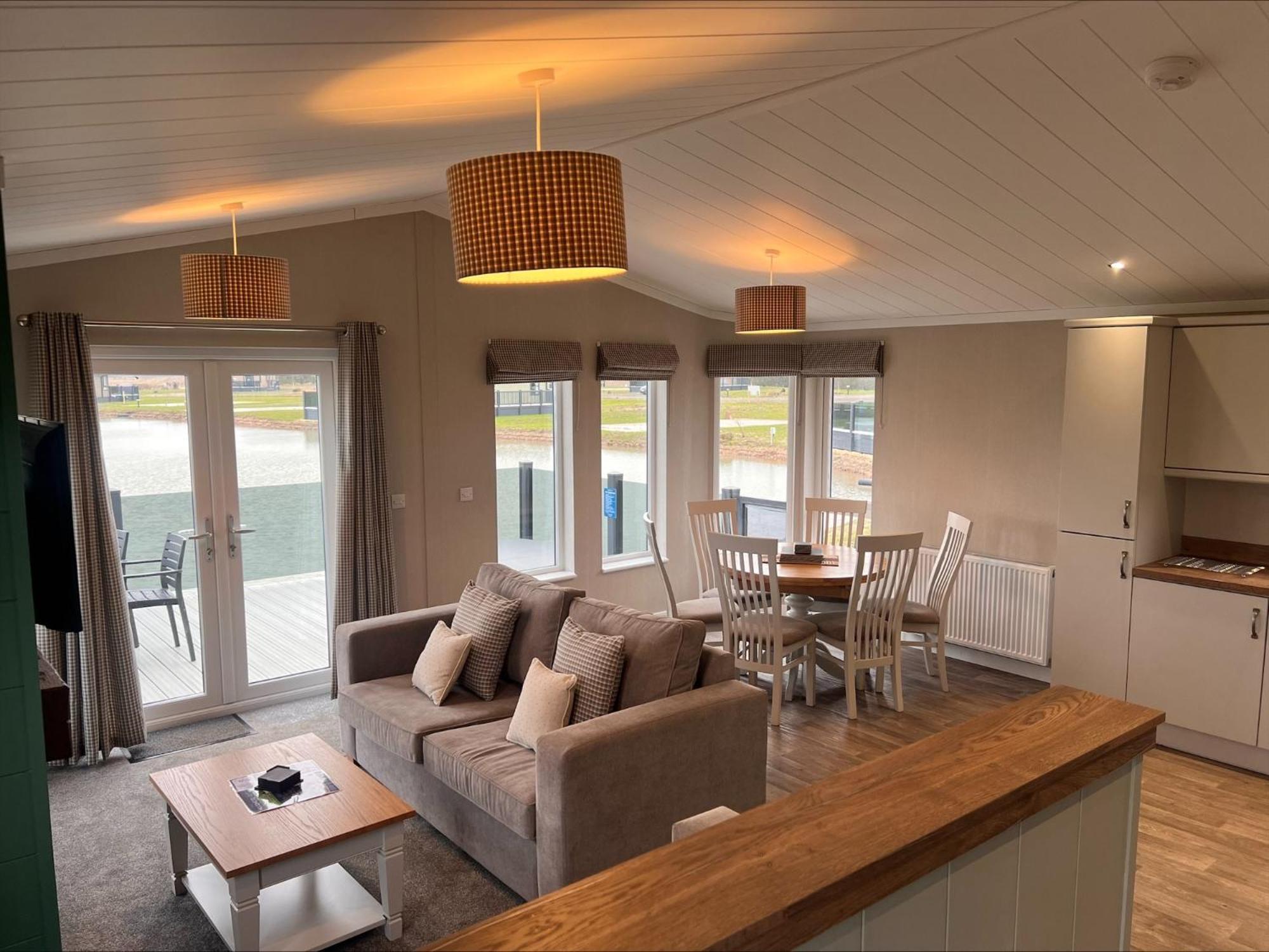 Brackenborough Lakes Resort Лаут Экстерьер фото